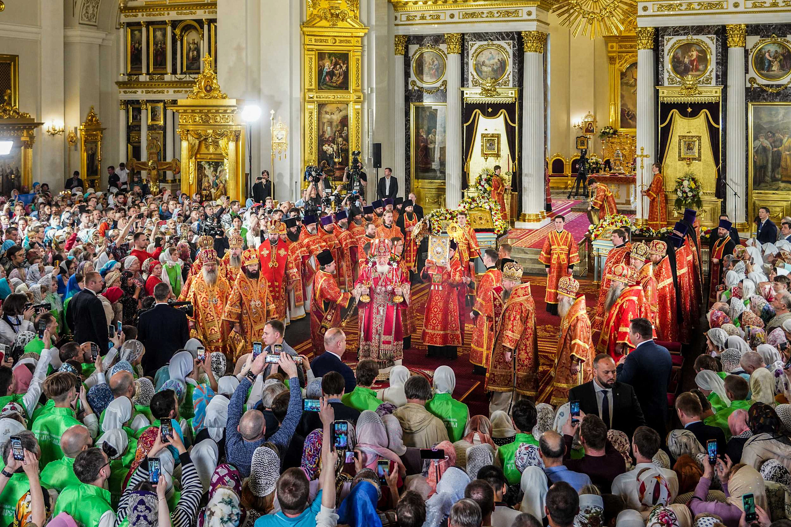 служба в православном храме